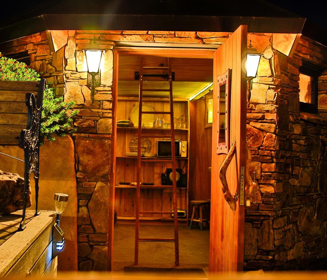 Tree House Lodge Bed & Breakfast Cheviot 외부 사진